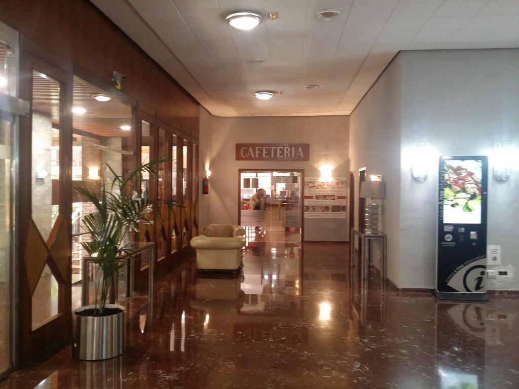Suite International Alicante Luaran gambar