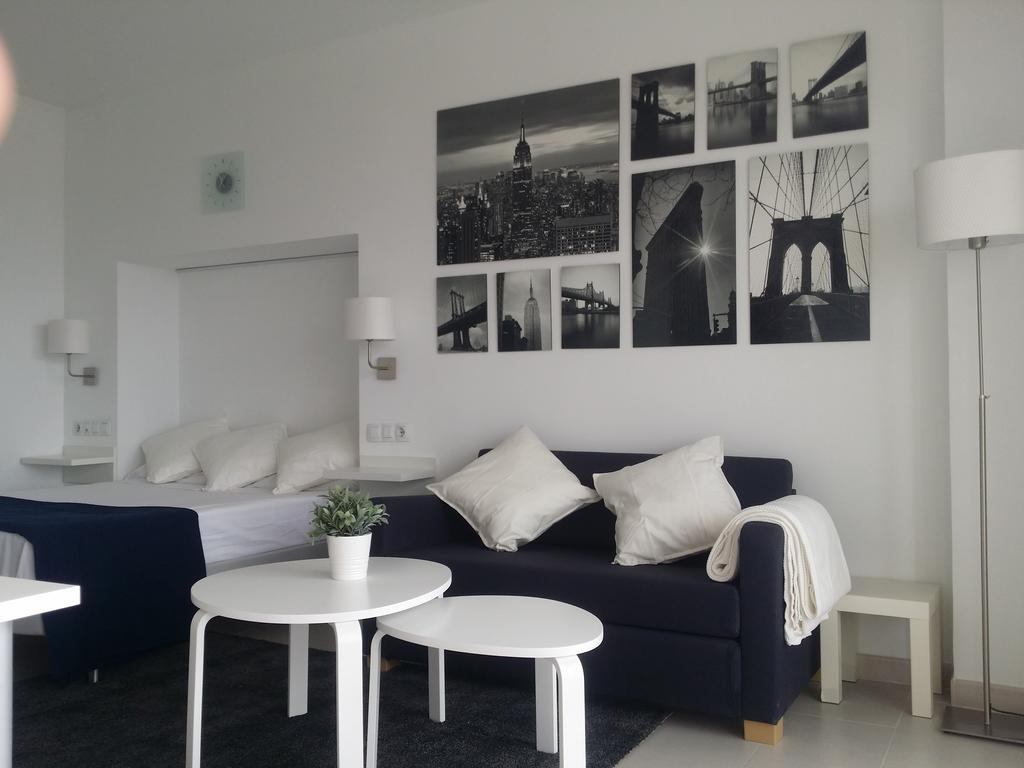 Suite International Alicante Luaran gambar