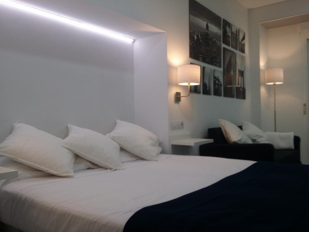 Suite International Alicante Luaran gambar