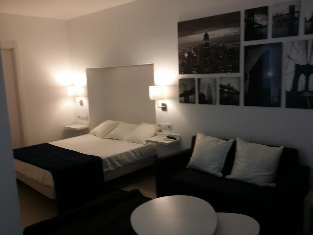 Suite International Alicante Luaran gambar