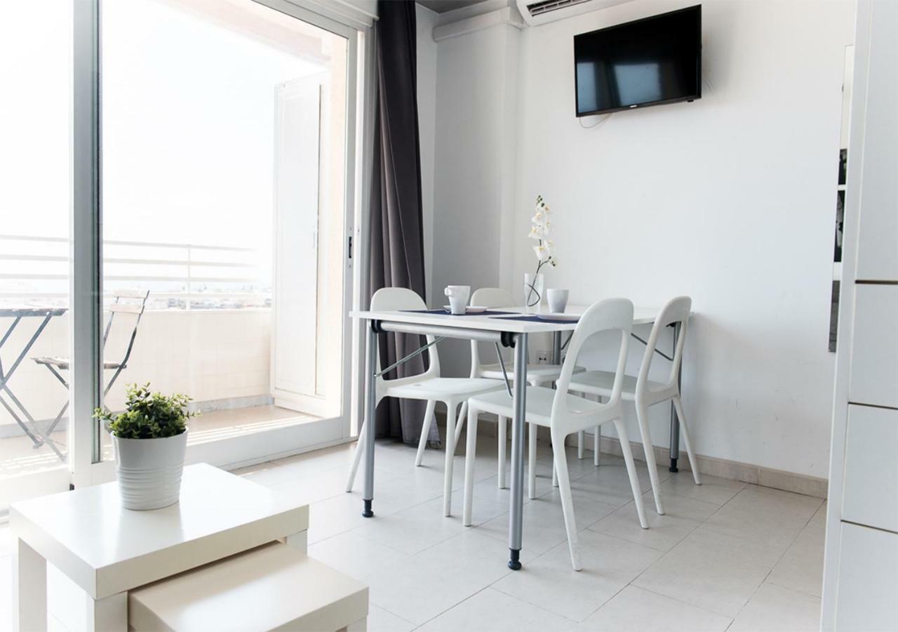 Suite International Alicante Luaran gambar